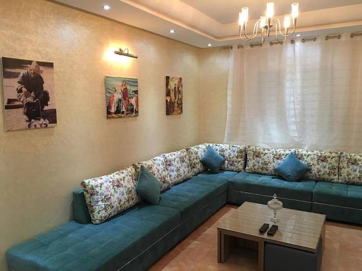 Gîte pour 5 personnes, avec jardin ainsi que piscine et vue à Fnideq