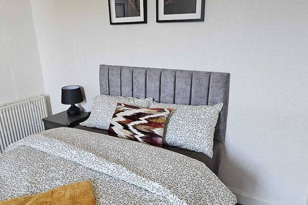 Entire apartment, Spacious Family Apartment – Comfortable Stay for All Ages in Dunfermline, Fife region
