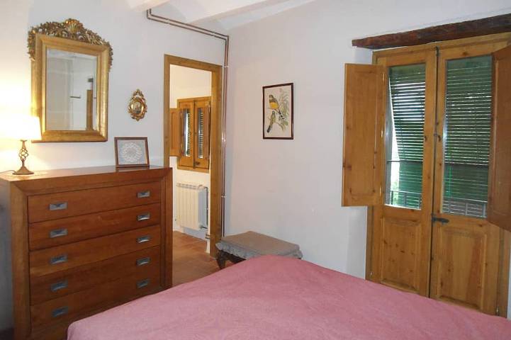 Cal Son est une maison située dans la zone urbaine du village d'Alpens in Alpens, Comarques centrales
