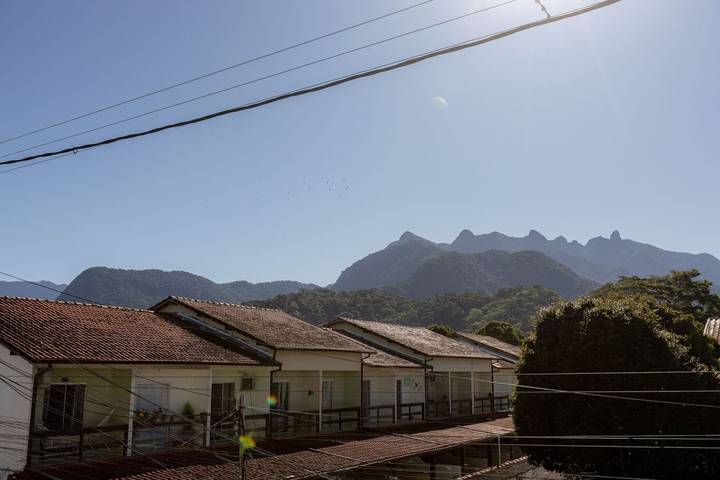 Casas e apartamentos de temporada para 5 pessoas, com balcão em Angra dos Reis