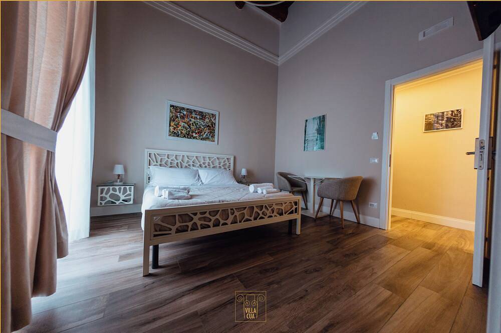 4. Deluxe Double Room in Ercolano, Vesuvio National Park