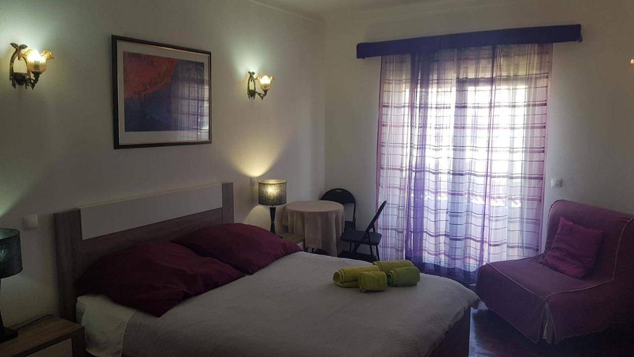 Lagos Room Booking in Santa Maria, São Gonçalo de Lagos