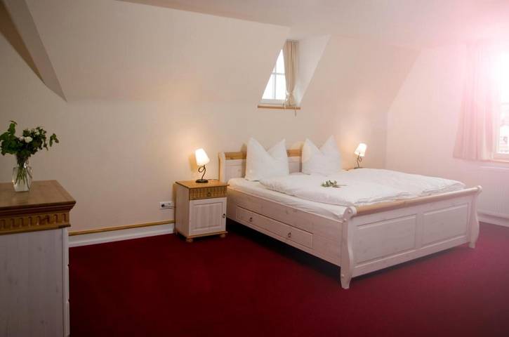 Hotel für 2 Personen, mit Terrasse und Garten in Hechingen - 4