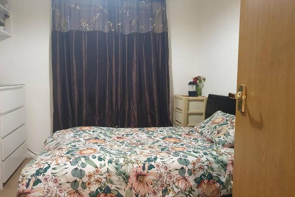 Entire apartment, The Hidden Gem - a cosy appartment in Watford near Harry Potter's Wb Studio in Watford, Hertfordshire