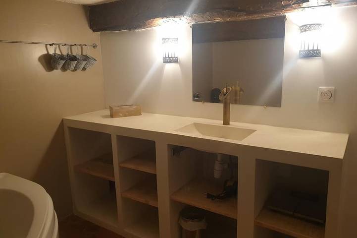 Ganze Wohnung, Apartment-Ensuite mit Bad in Lambesc, Aix-en-Provence und Umgebung