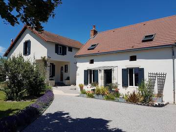 Chambre d’hôte pour 5 personnes, avec jardin et piscine dans Allier