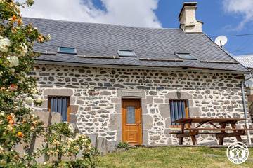 Gîte pour 7 personnes, avec balcon et jardin à Saint-Pierre-Colamine