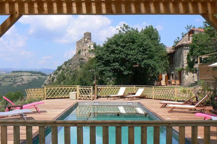 Location de vacances pour 14 personnes, avec jardin, animaux acceptés dans Léotoing