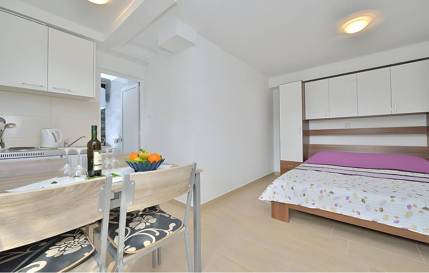 Cały apartament, Apartment 'Studio Superior' with Shared Garden and Wi-Fi in Bibinje, Zadar