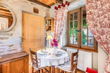 Maison De Vacances pour 2 Personnes dans Saint-Point, Région de Mâcon, Photo 2