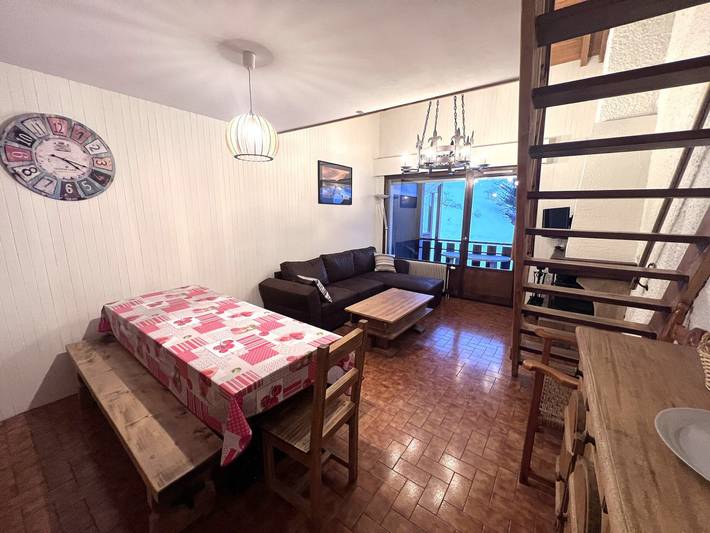 Ganze Wohnung, Gemütliche 3-Zimmer-Wohnung, zentrumsnah, Pisten und Aktivitäten, ideal für 8 Personen in La Clusaz, Annecy und Umgebung