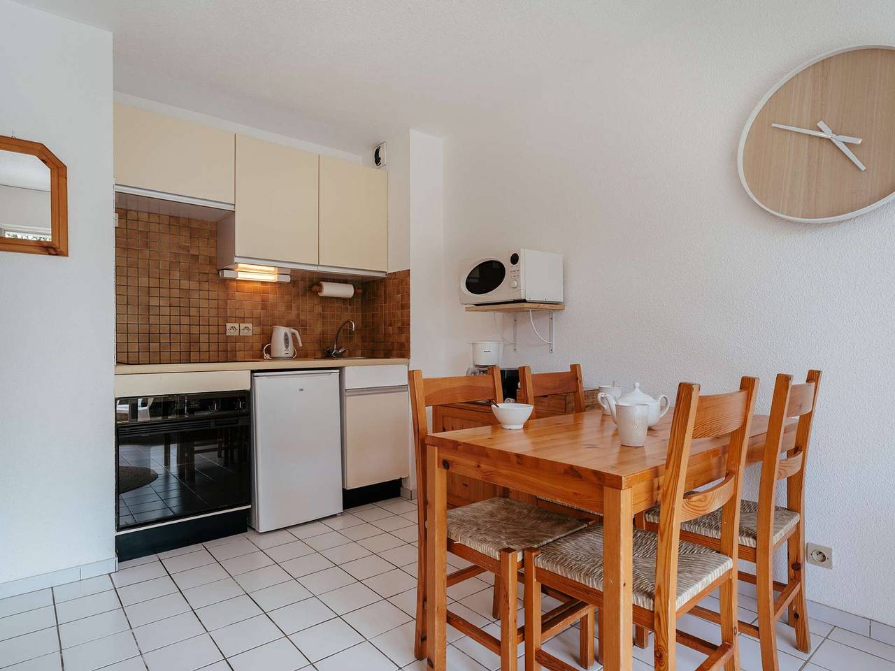 Appartement entier, Carnac - 2 pièces cosy avec terrasse proche plage in Carnac, Côte des Mégalithes