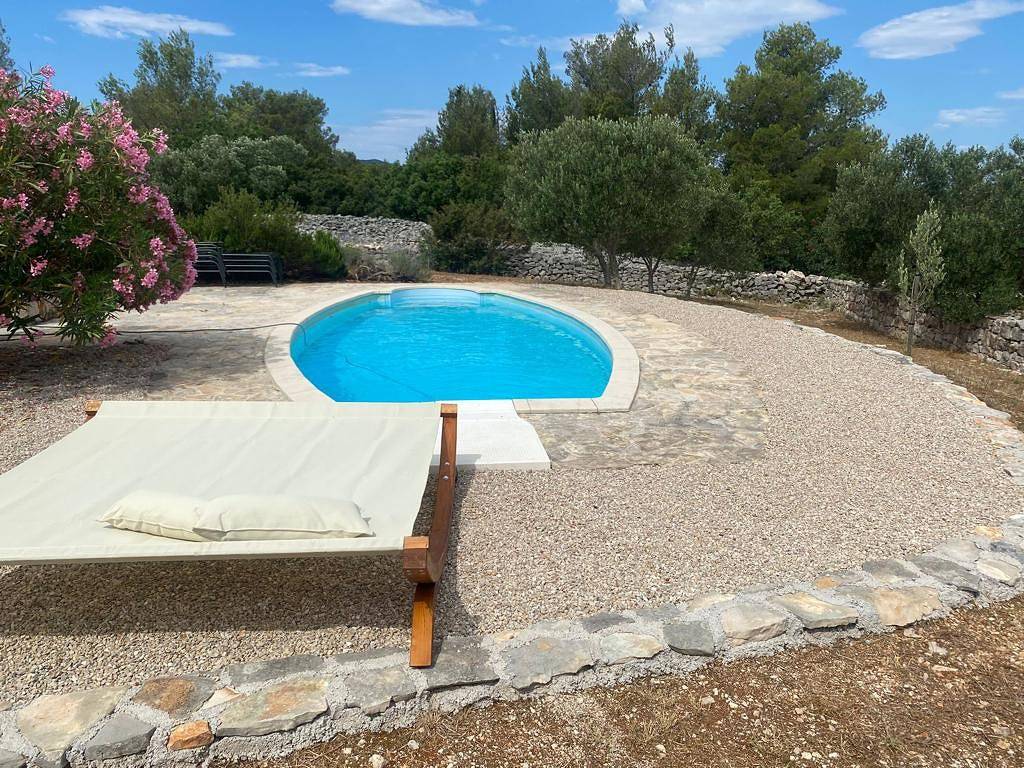 Villa con piscina e ampio giardino in Stari Grad, Isola di Lesina