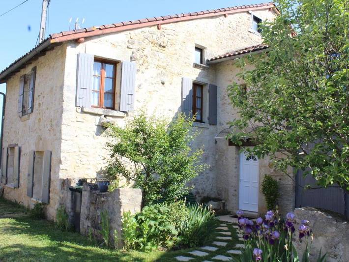 Location de vacances pour 6 personnes, avec Jardin à Saint-Front-la-Rivière