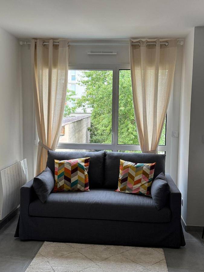 Gîte pour 4 personnes, avec vue à Saint-Bonnet-de-Mure - 2