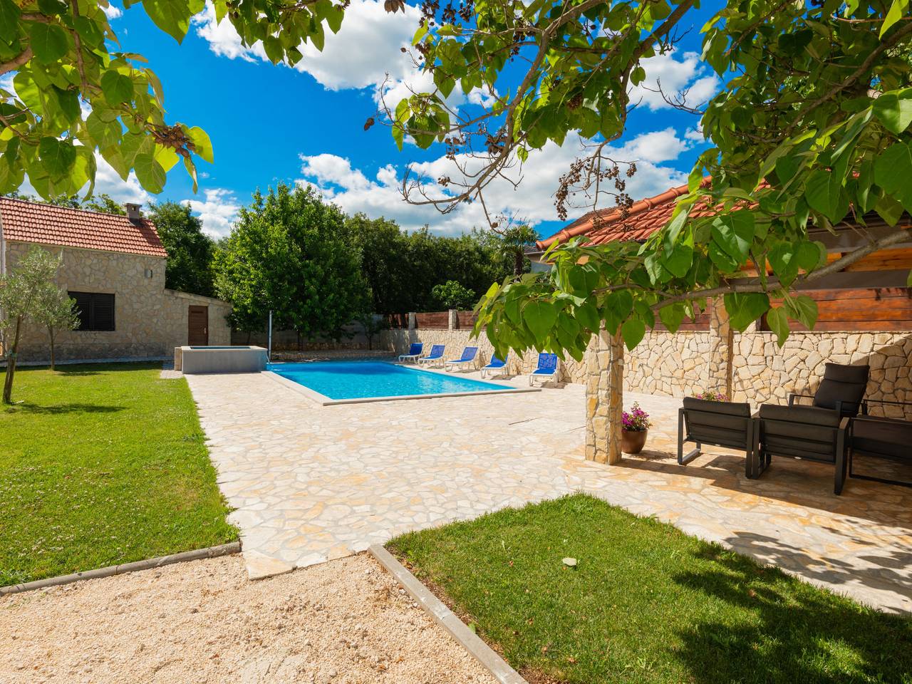 Lucija in Imotski, Makarska Riviera