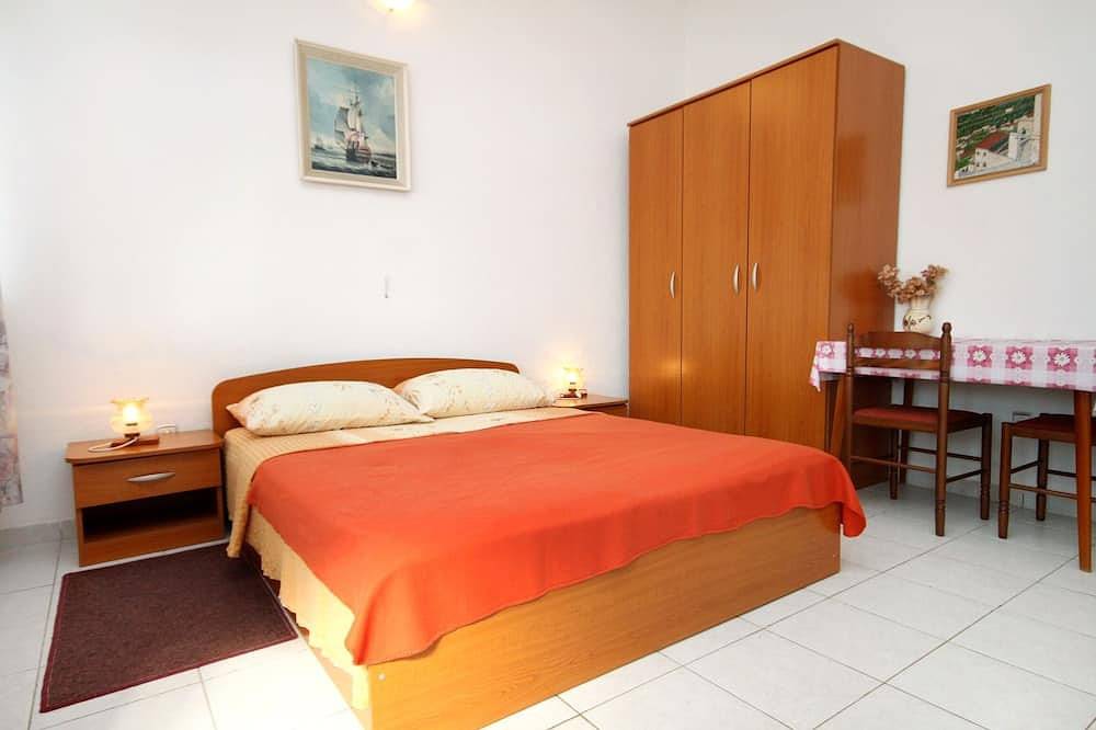 Ganze Wohnung, Studio Appartement am Strand Ubli, Lastovo (As-8354-a) in Dalmatinische Inseln