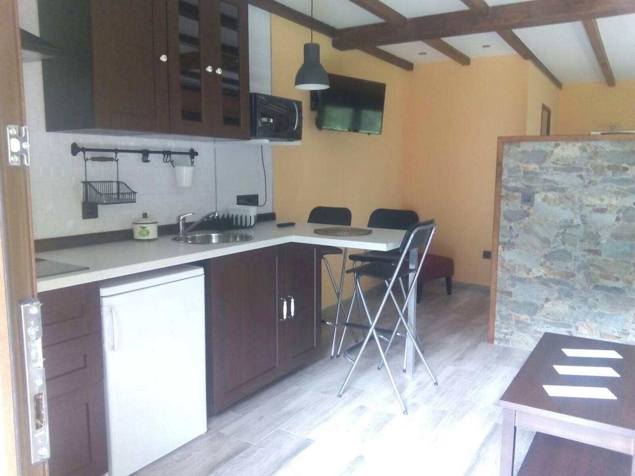 Apartment 'La Bodega' – Stilvoll umgebaute Unterkunft für 5 Gäste in Somiedo, Cordillera Cantábrica