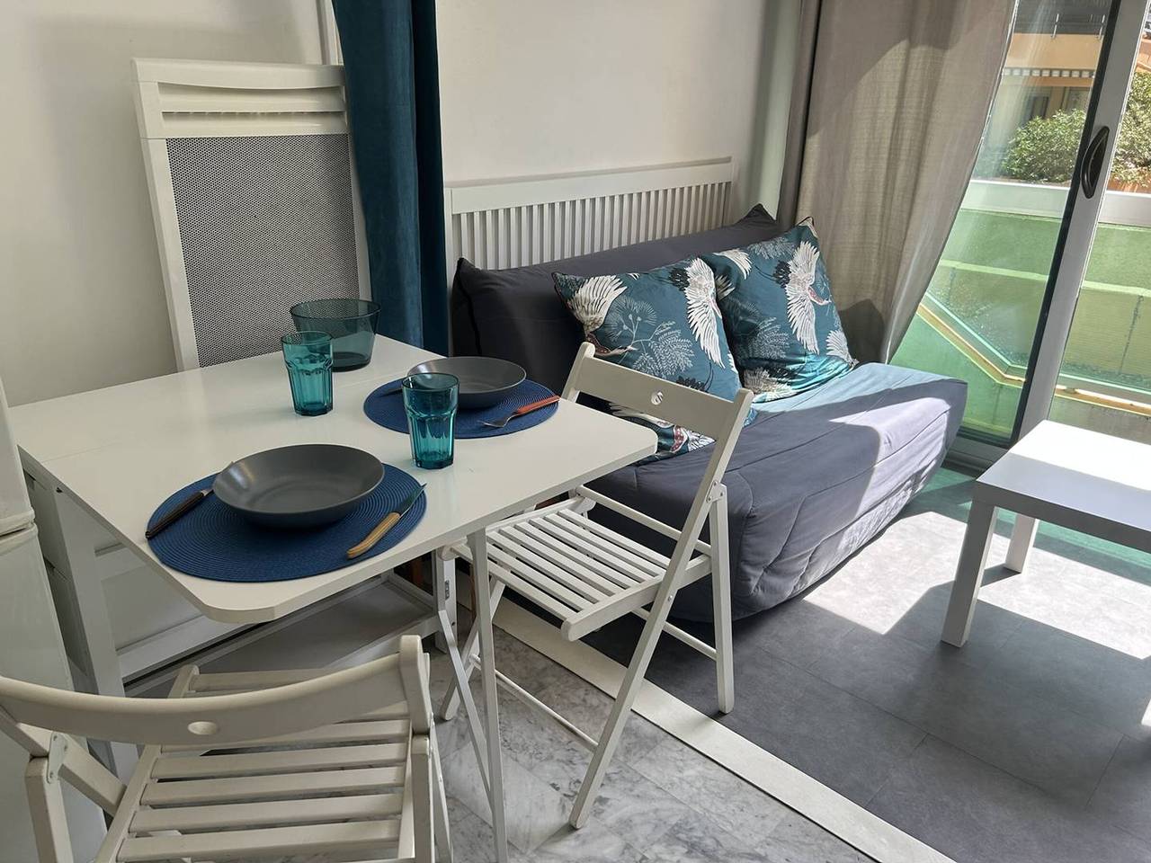 Appartement entier, Studio climatisé 3 pers avec parking, près plage in Bormes-les-Mimosas, Parc national de Port-Cros
