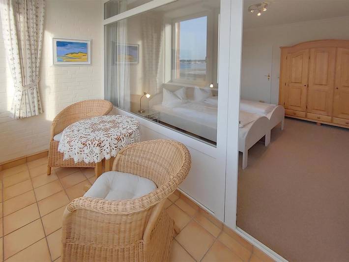 Ganze Wohnung, Haus Nordenlicht Ferienwohnung Hafenblick mit Meerblick, 100 m zum Strand in Nordfriesische Inseln (Schleswig-Holstein) (Schleswig-Holstein), Wittdün