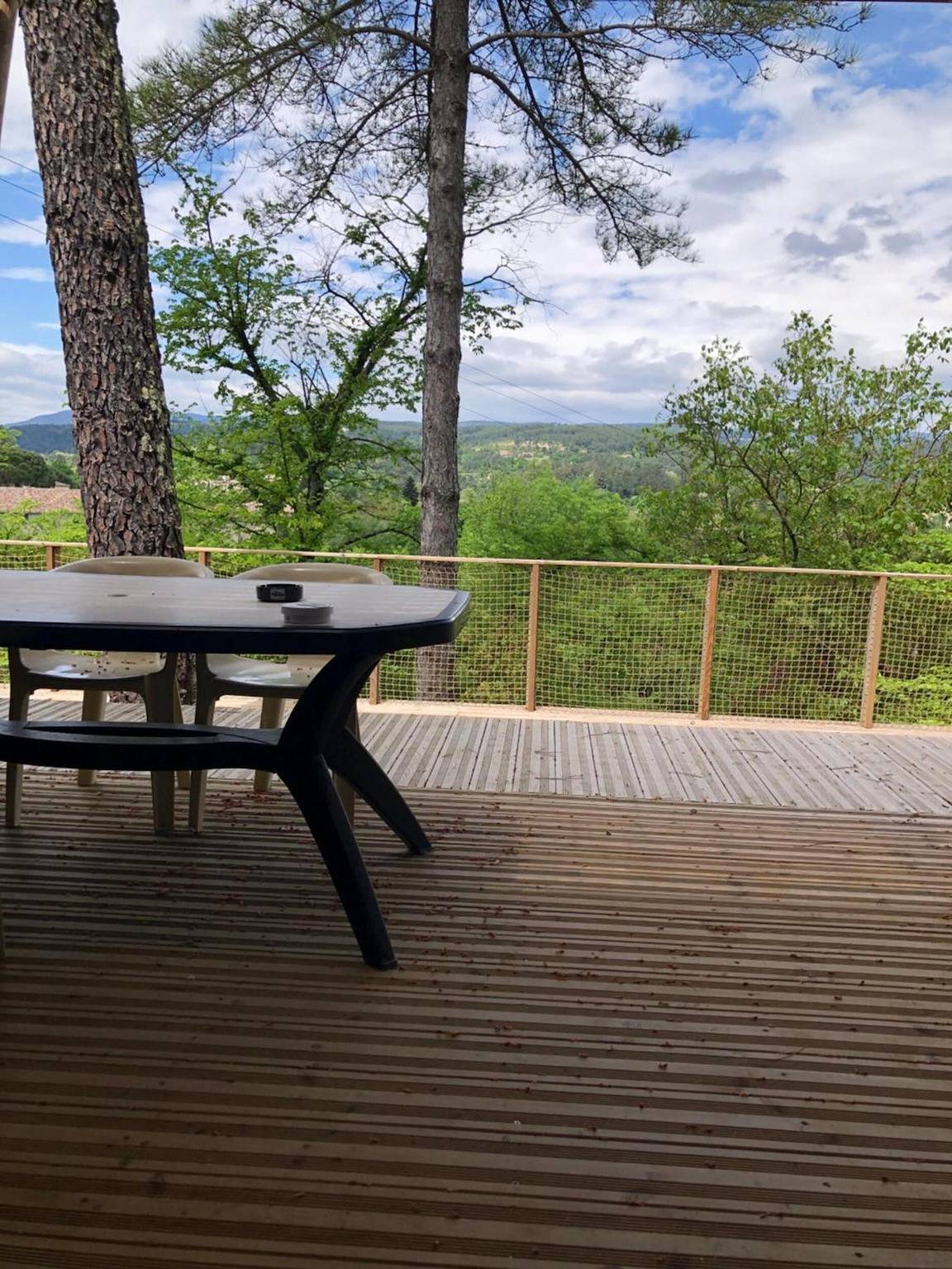 Chalet „Premium Gemeinschaftspool“ mit Bergblick, Wlan und Klimaanlage in Les Vans, Cevennen