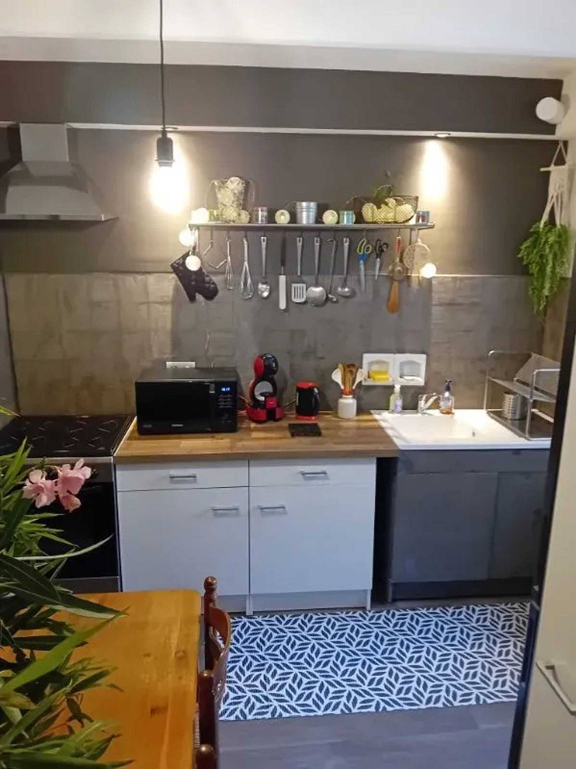 Apartamento entero, Apartamento encantador en Alès | 62 m² | Piscina privada in Alès, Cevenas