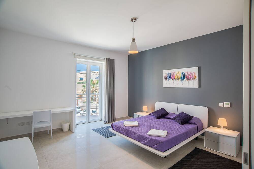 Ganze Wohnung, Nagelneue zeitgenössische Himmel-Landhäuser mit privatem Pool - die Ufergegend in Marsaskala, Insel Malta