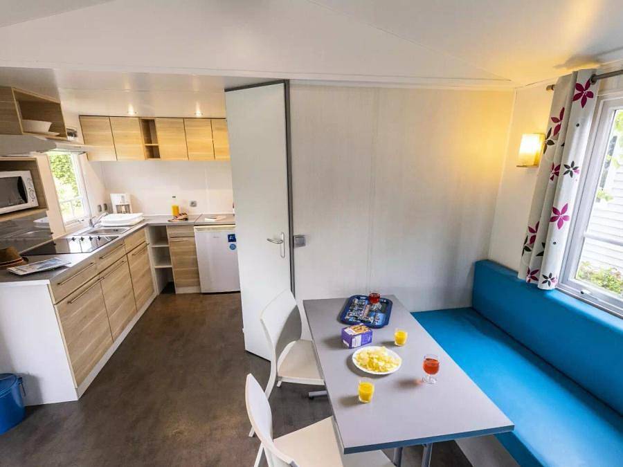 Le Parc de Fierbois - Mobilhome 4 personnes - Mobil-Home Confort 3 Pièces 4 Personnes Climatisé + Tv in Sainte-Catherine-de-Fierbois, Région de Chinon