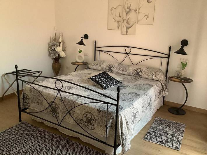 Gîte pour 4 personnes, avec balcon et vue, adapté aux familles à Guspini