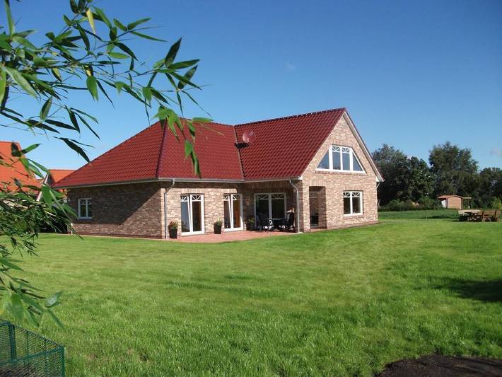 Ferienhaus für 18 Personen, mit Terrasse und Garten in Nenndorf