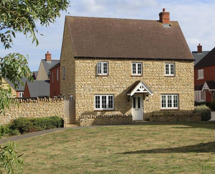 Location de vacances pour 5 personnes, avec Terrasse ainsi que Jardin et Vue à Silverstone