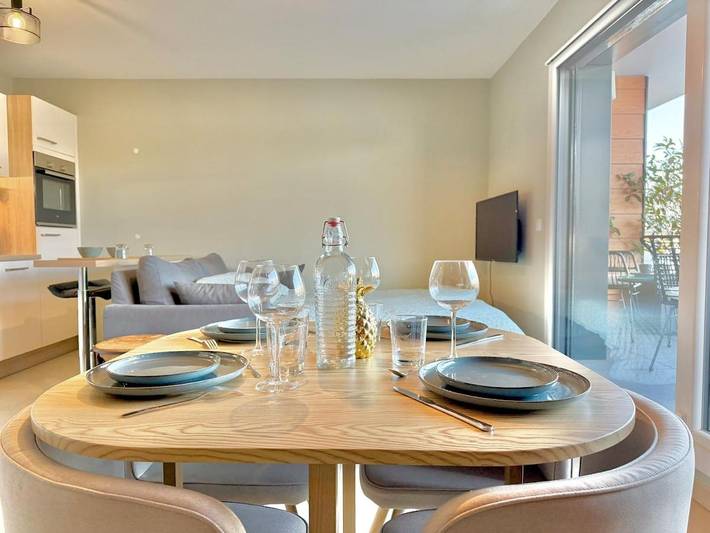 Gîte pour 4 personnes, avec Balcon ainsi que Terrasse et Vue à Veigy-Foncenex