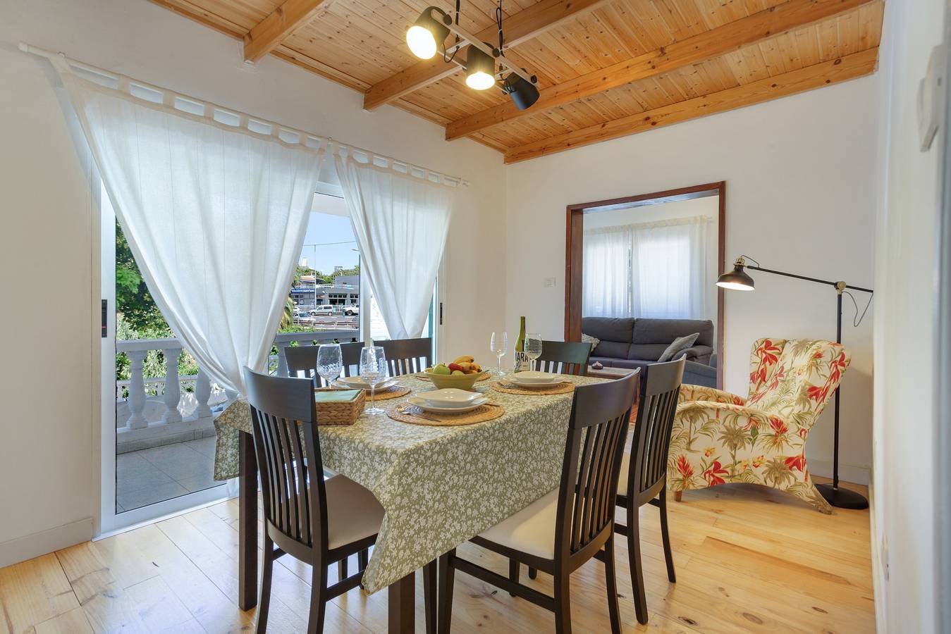 Casa de vacaciones 'Picarus' con terraza privada, Wi-Fi, aire acondicionado y calefacción. in Lomo Colorado, Tacoronte