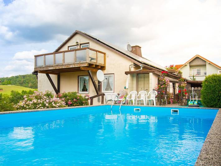 Ferienwohnung für 5 Personen, mit Pool und Garten sowie Balkon in Waldeck - 4