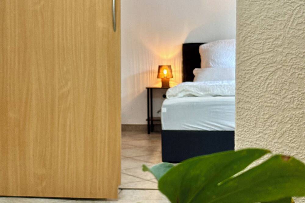 Waldchalet Burgholz - Traumhafter Bungalow mit 4000qm Waldgrundstück in Wuppertal, Bergisches Land