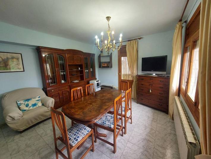 Apartamento de vacaciones para 6 personas, con vistas y balcón en Somontano de Barbastro - 3