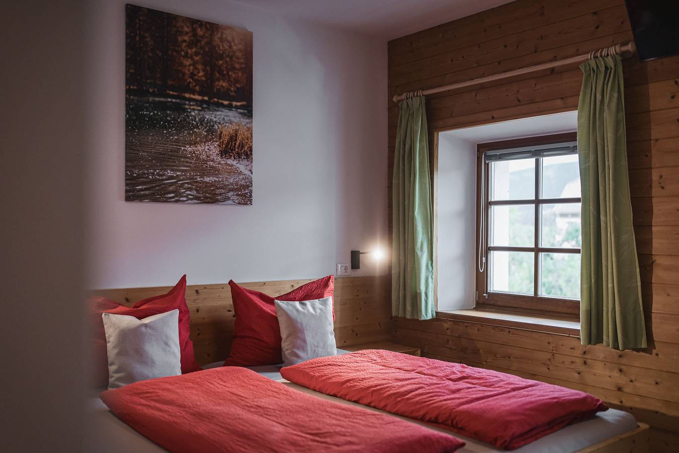 Entire apartment, Apartment 'Obermairhof  135' with Shared Garden, Balcony and Wi-Fi in Niederolang, Olang