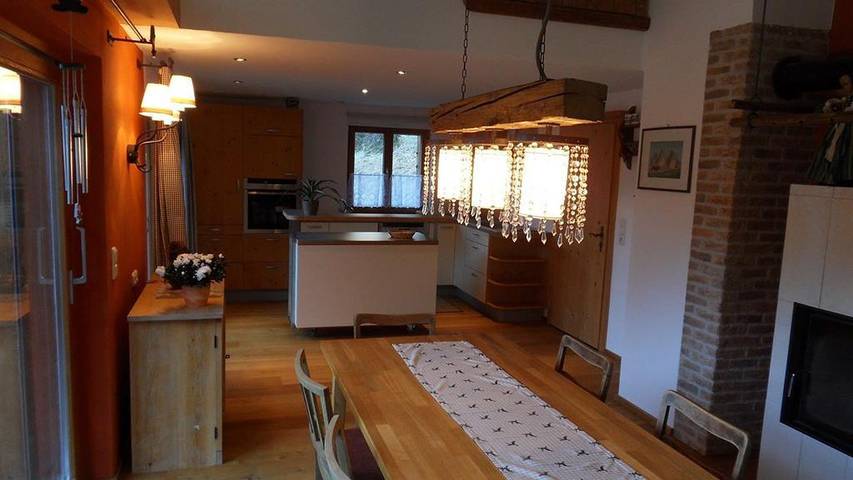 Ferienwohnung für 6 Personen, mit Balkon und Garten in Dalaas - 2