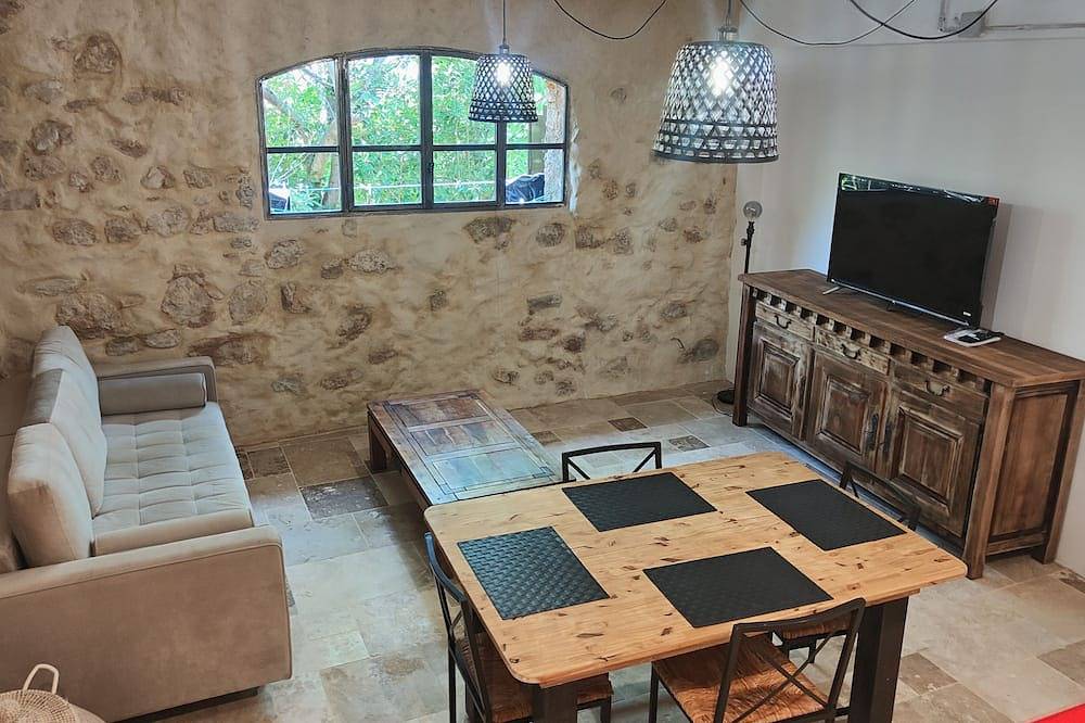 Appartement Cosy Le Thoronet Avec Extérieur Privatif in Le Thoronet, Draguignan Region