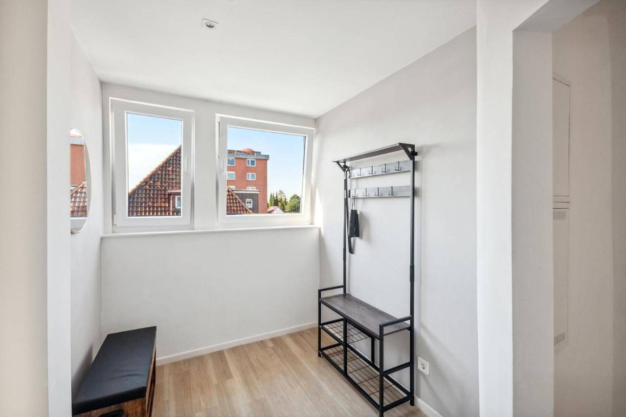 Apartamento entero, Two-Bedroom Apartment in Hannover Nord, Hannover