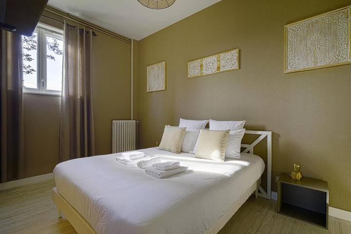 Gîte pour 2 personnes, avec Terrasse ainsi que Jardin et Vue à Falaise (Calvados) - 3