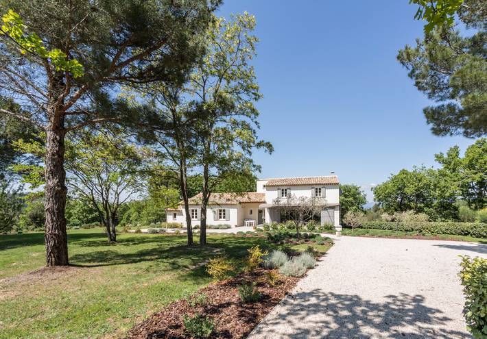Gîte pour 10 personnes, avec piscine, adapté aux familles à Bonnieux - 3