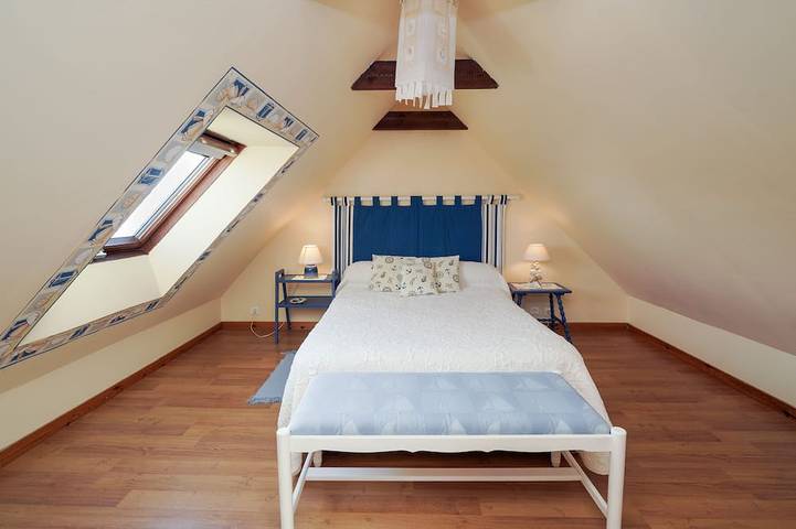 Villa with heated pool 900m from the sandy beach in Guilvinec, Côte de Cornouaille