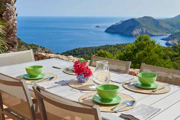 Villa in Sant Joan de Labritja, Ibiza Norden für 8 