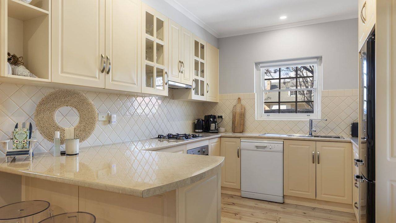 Entire holiday apartment, Ferienwohnung für 6 Personen (2 m²) in Brighton in Adelaide, South Australia