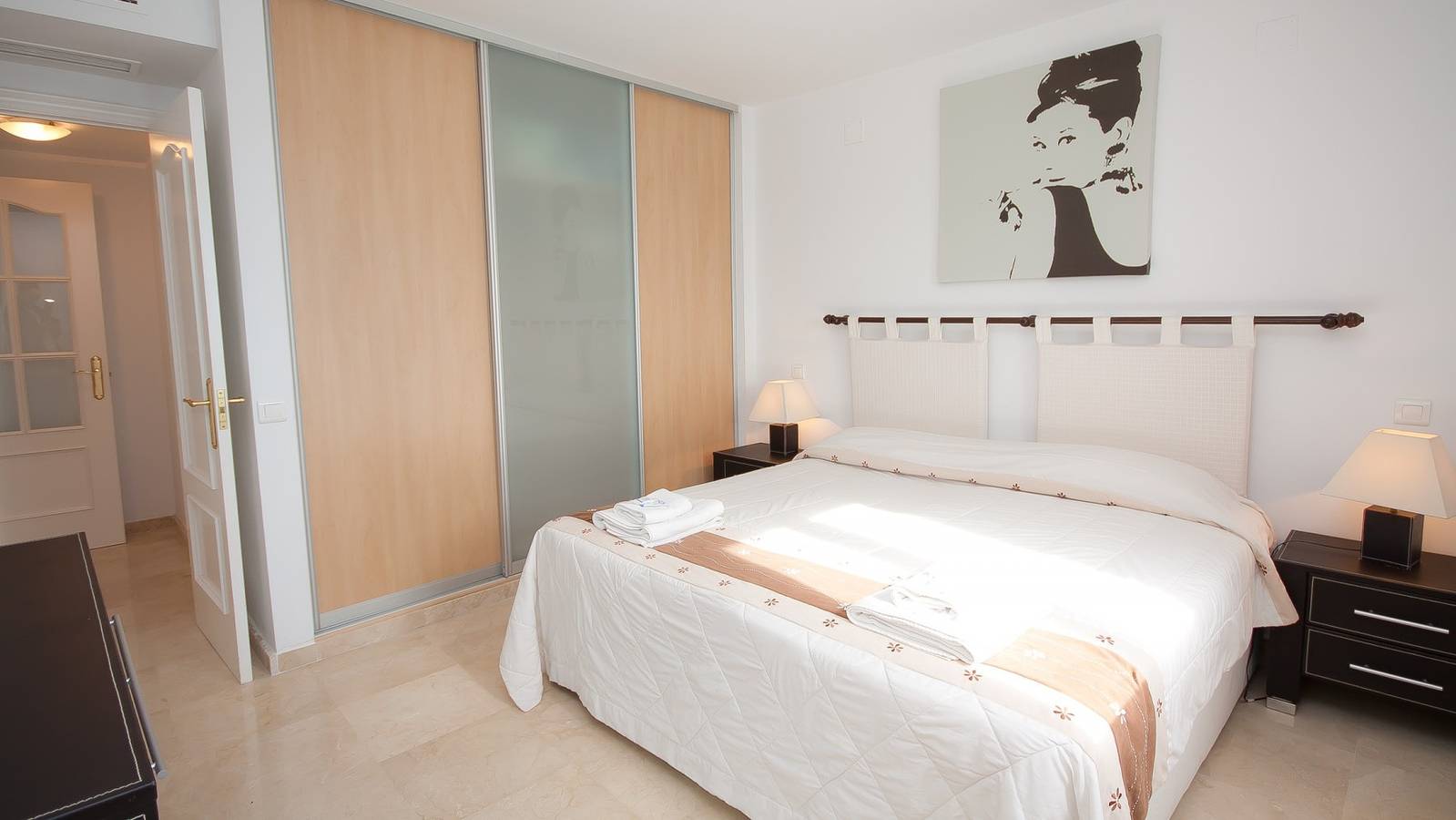 Entire apartment, Marina Apartments, 7.2.2 in Puerto de la Duquesa, Manilva