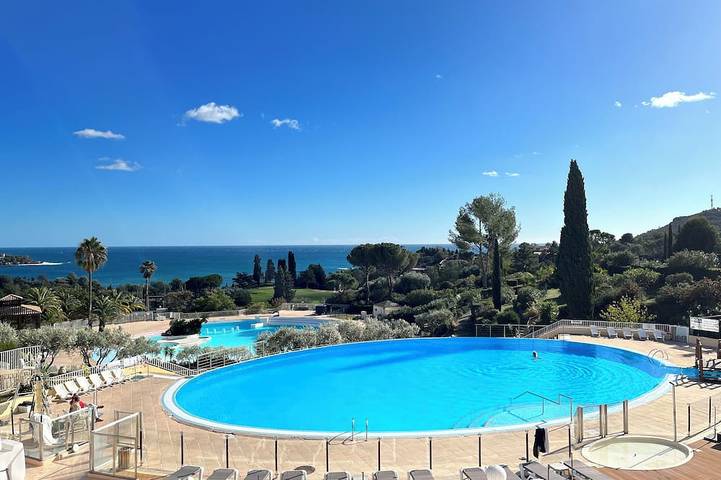 Location de vacances pour 5 personnes, animaux acceptés dans Cap Estérel