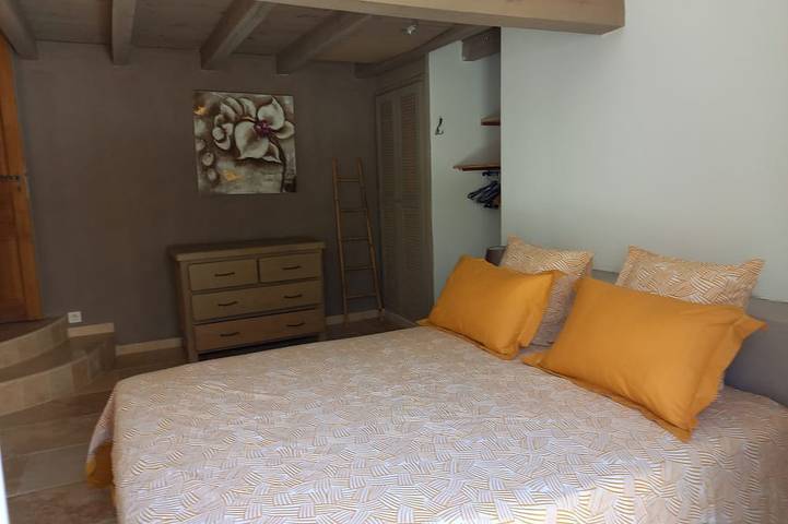 Location de vacances pour 5 personnes, avec terrasse et jardin à Sarrola-Carcopino - 2
