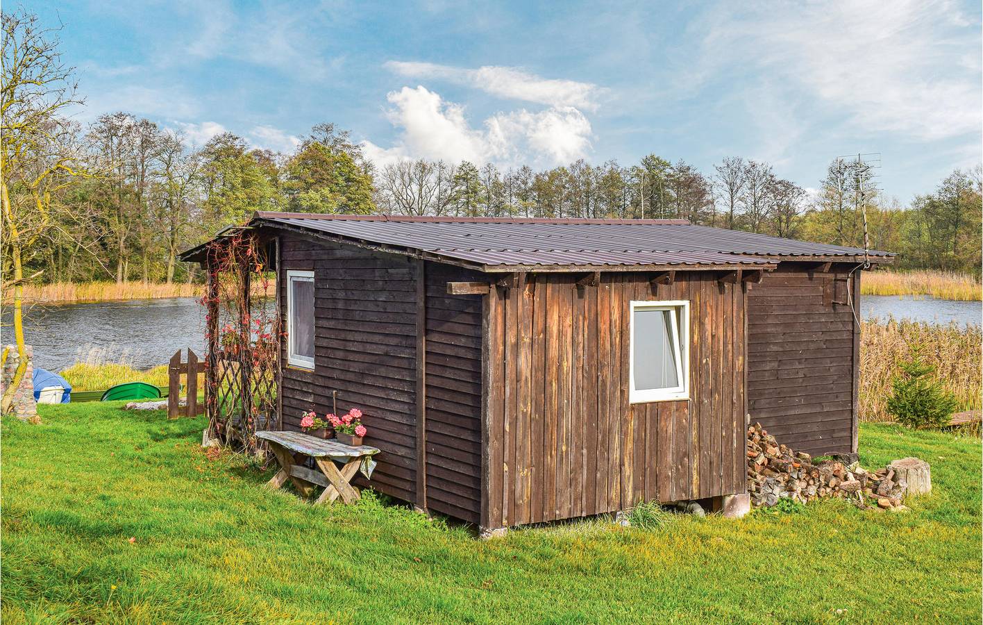 Ferienhaus für 4 Personen mit Terrasse in Powiat Olsztyński