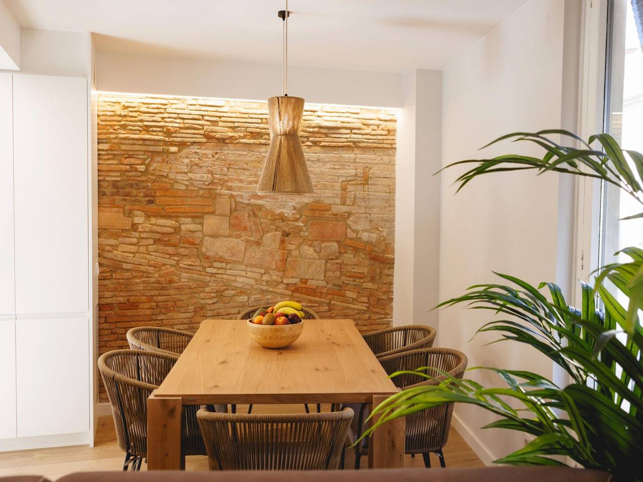 Hel ferielejlighed, Bravissimo Cort Reial Duplex, with 3 bedrooms in Girona, Gironès